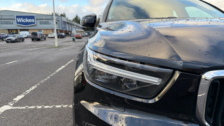 Volvo Xc40 2.0 T4 Momentum Pro 5dr AWD Geartronic Petrol Estate